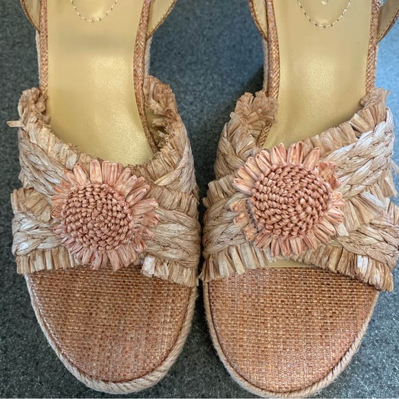 New Bandolino Women's Krista Espadrille Flower Detail Wedge Sandals Size 8 - Picture 4 of 9
